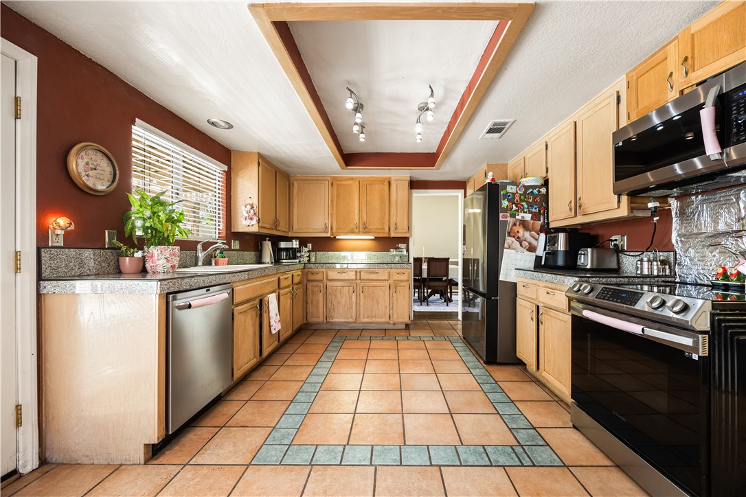24357 Gitano Drive Property Photo 13