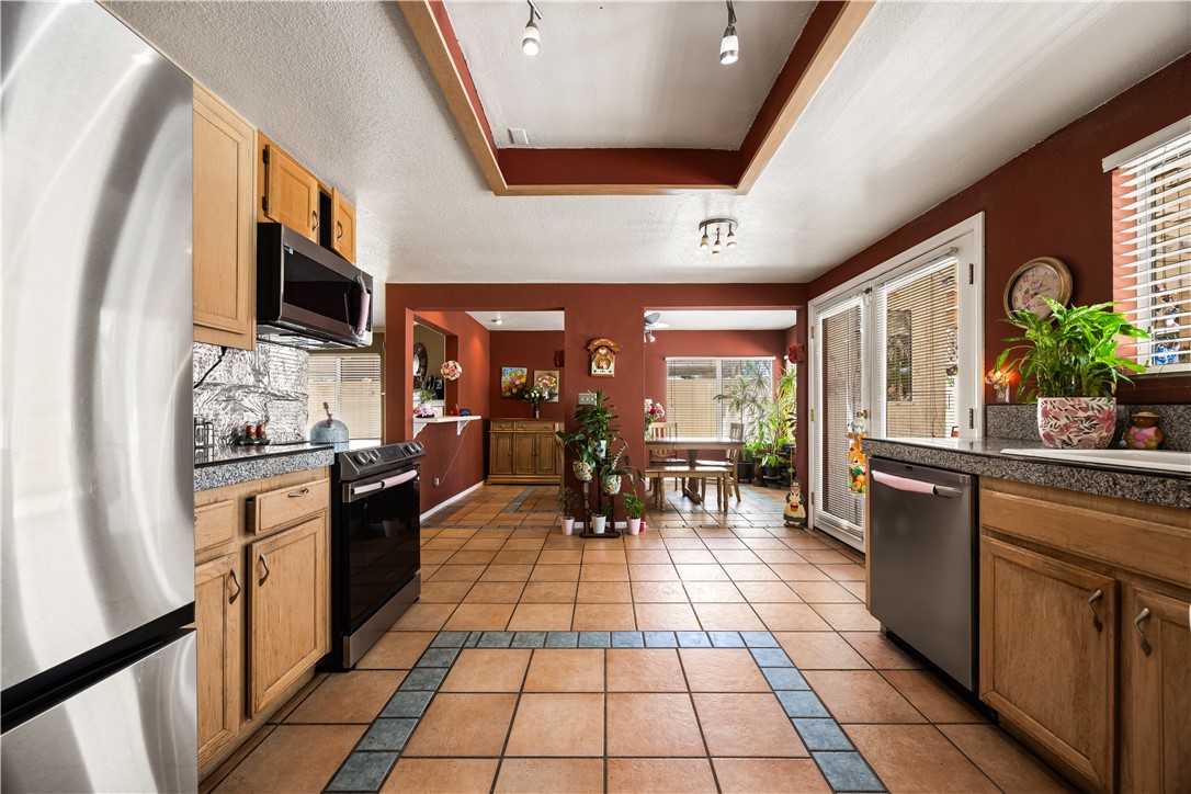 24357 Gitano Drive Property Photo 14
