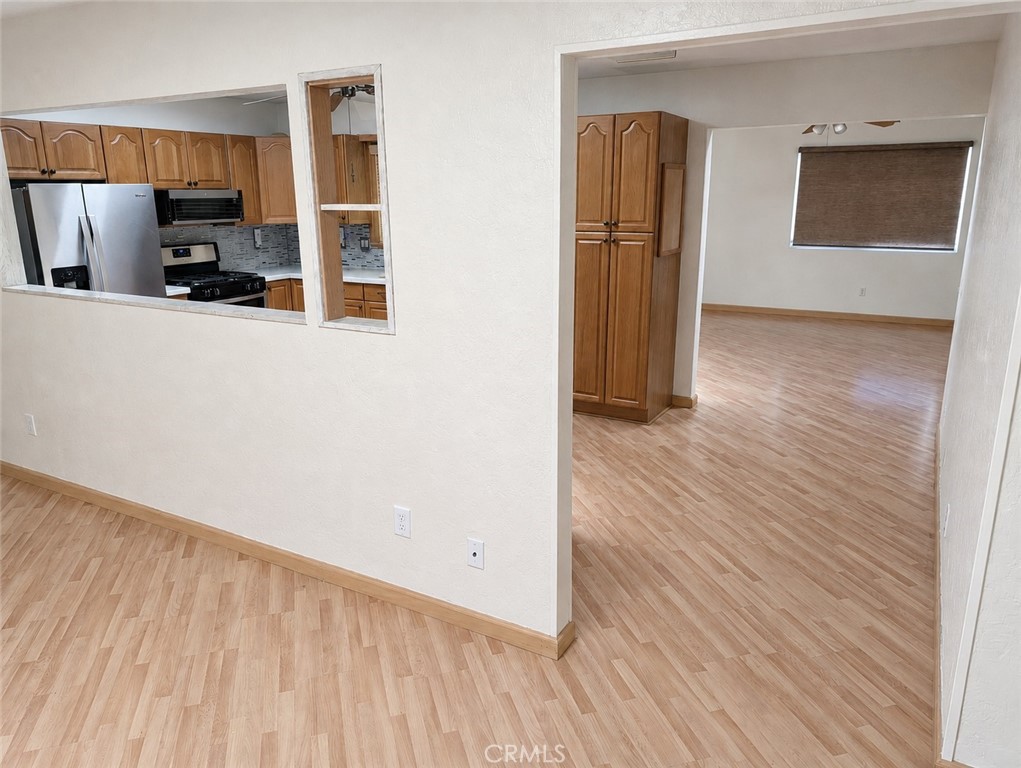 8669 Bennington Property Photo 4