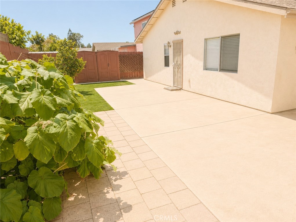 8669 Bennington Property Photo 15
