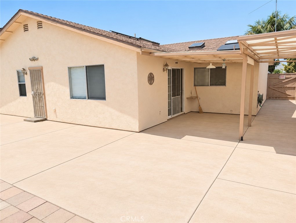 8669 Bennington Property Photo 18
