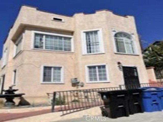 4725 St Elmo Drive Property Photo 1