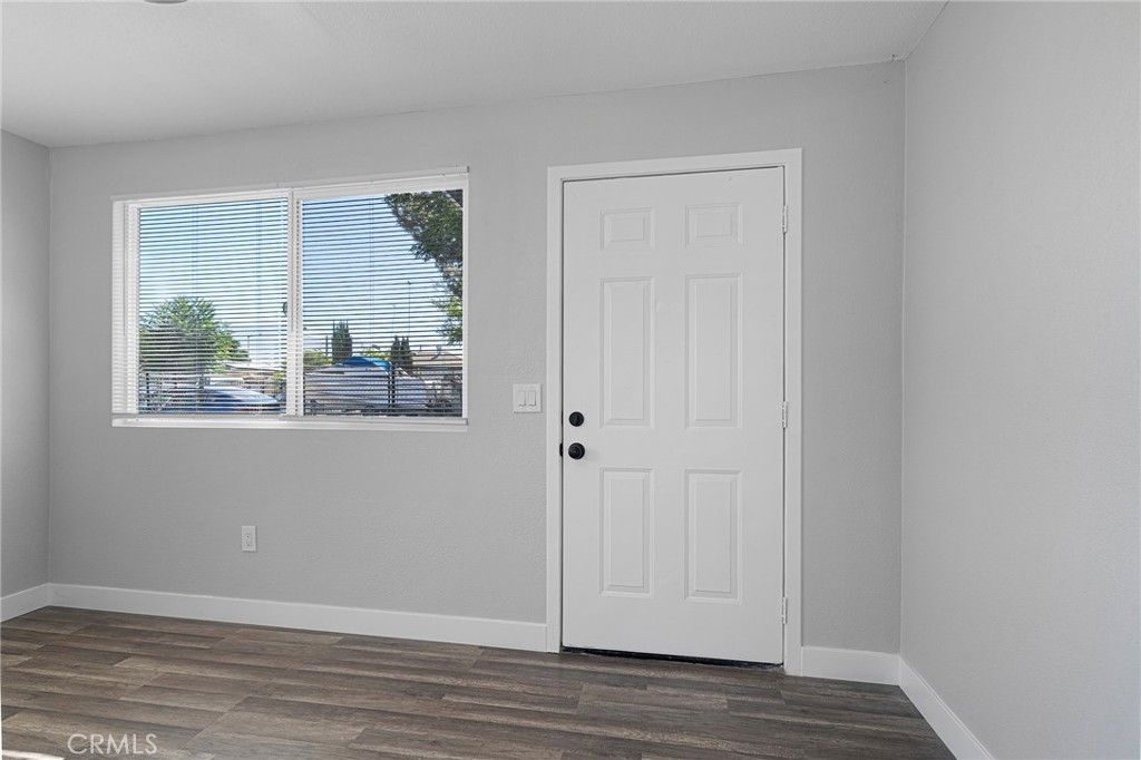 8052 Shirley Property Photo 5
