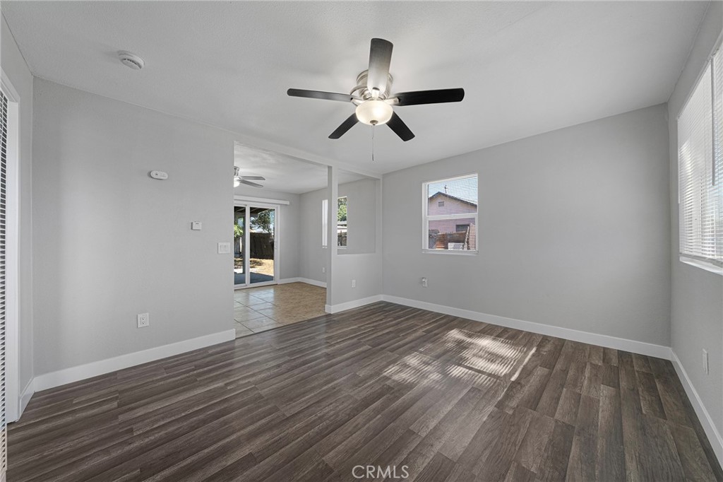 8052 Shirley Property Photo 6