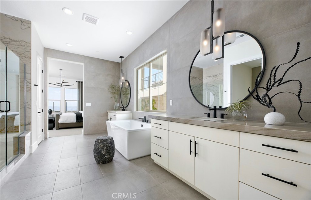 11811 Canoga Avenue Property Photo 11