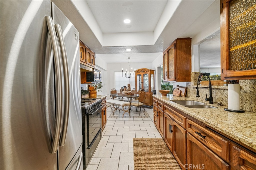 9929 Claremont Property Photo 14