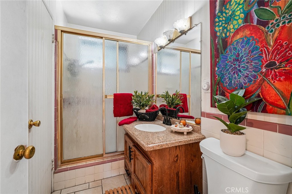 9929 Claremont Property Photo 26