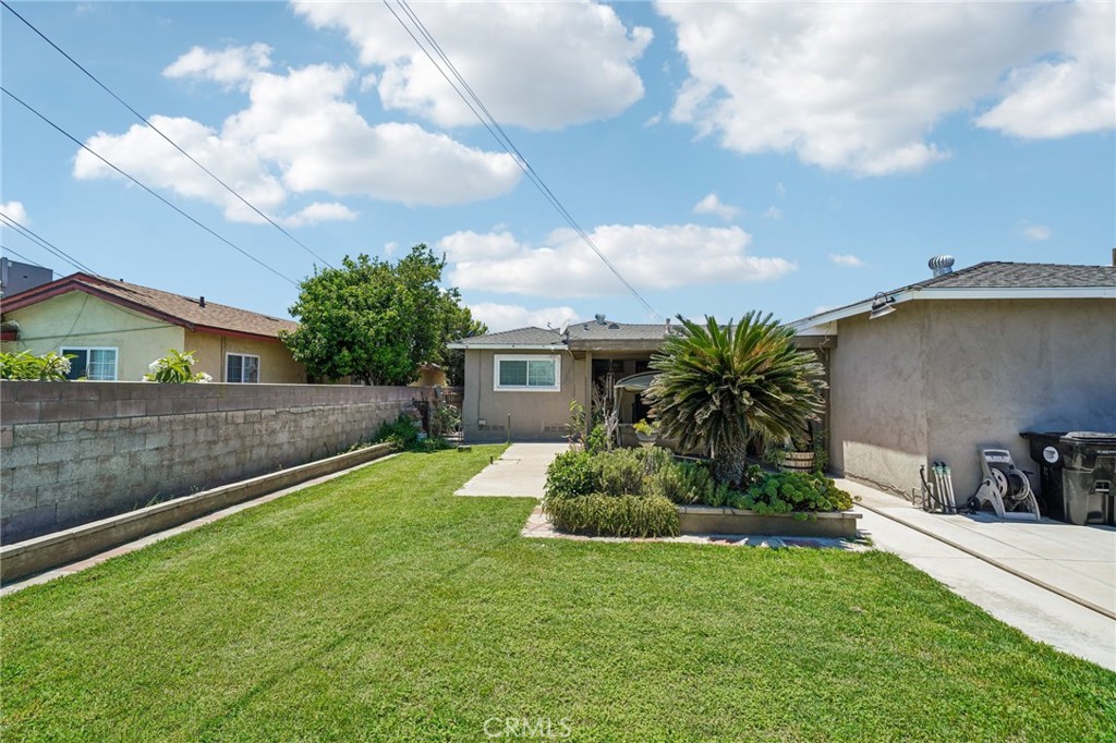 9929 Claremont Property Photo 41