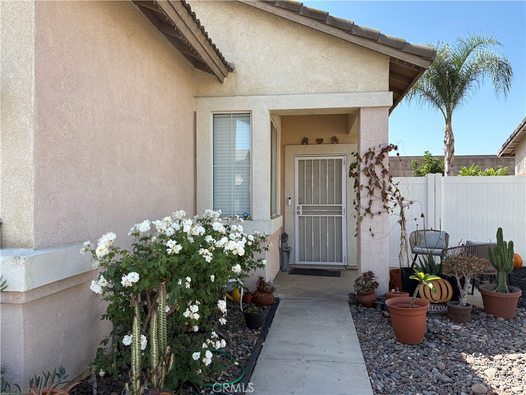 8033 David Way Property Photo 3