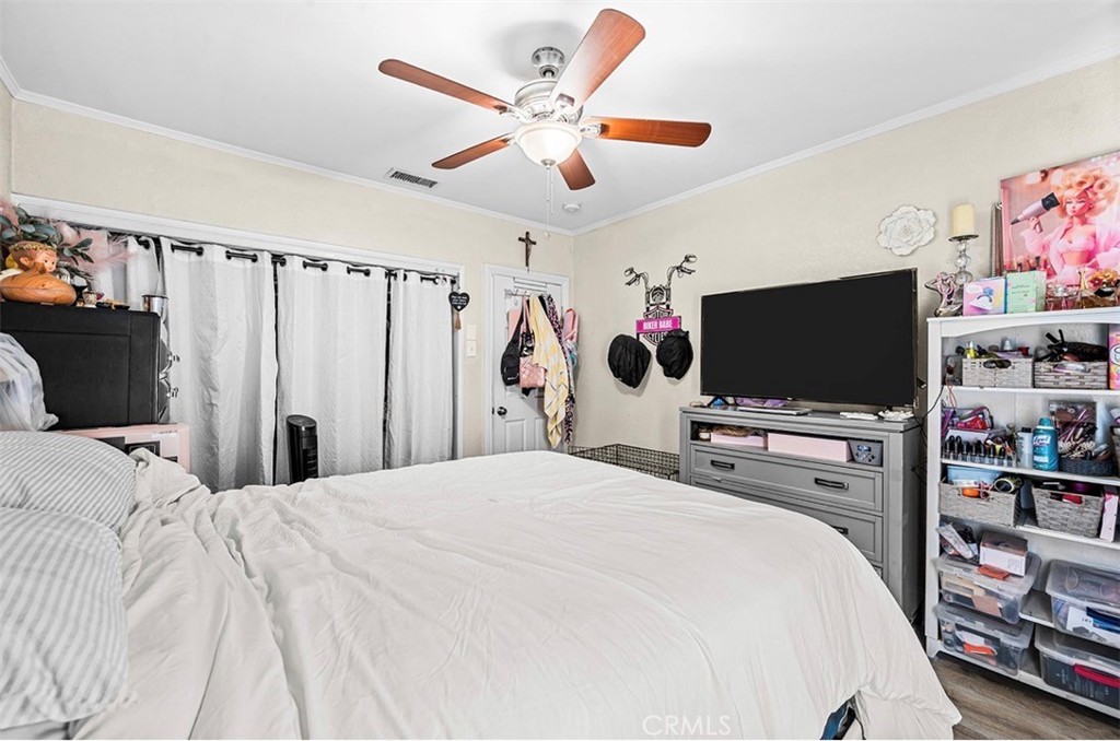 769 W 20th Street Property Photo 18