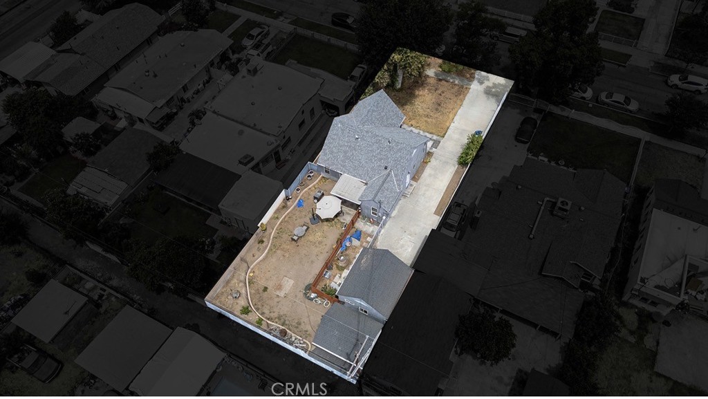 769 W 20th Street Property Photo 23