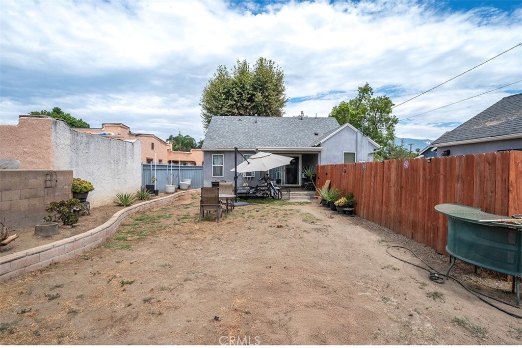 769 W 20th Street Property Photo 27