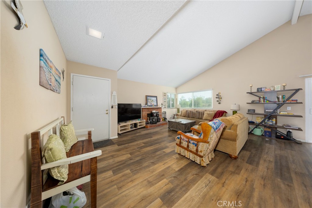 3180 Little Mountain B Property Photo 4