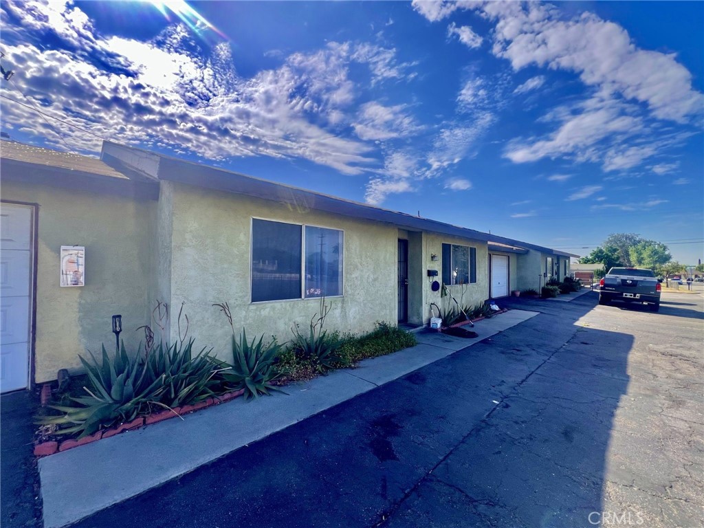 17352 Valencia Property Photo 1