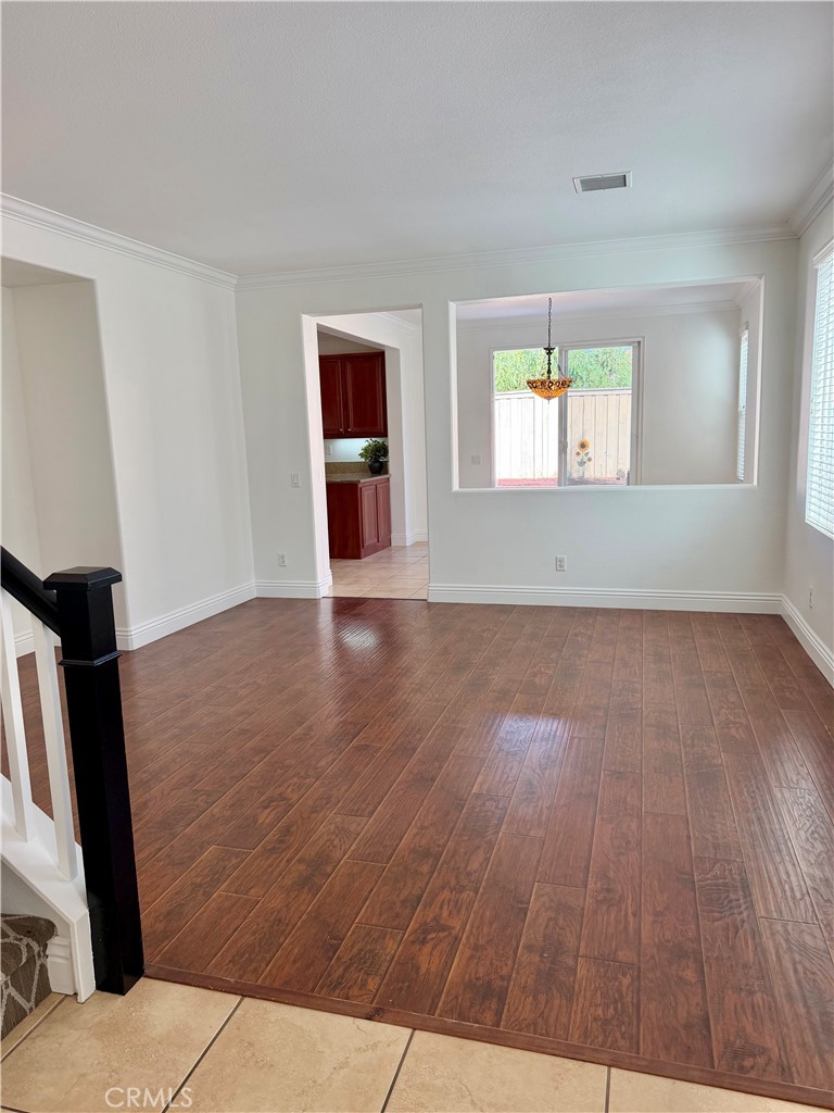 32587 Winterberry Ln Property Photo 2