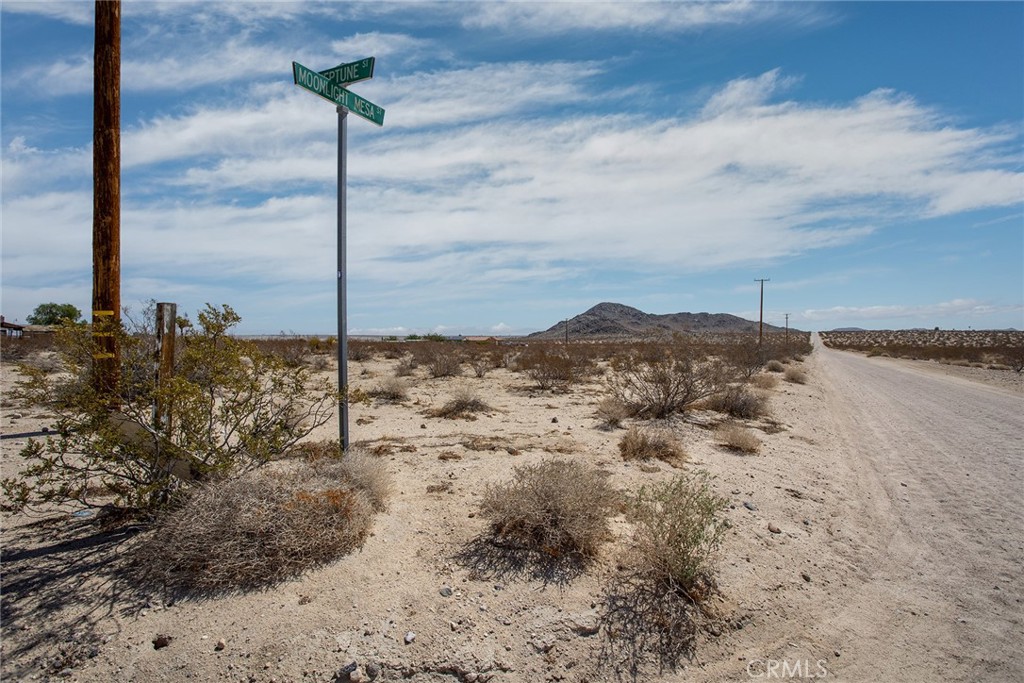 62826 Moonlight Mesa Street Property Photo 5