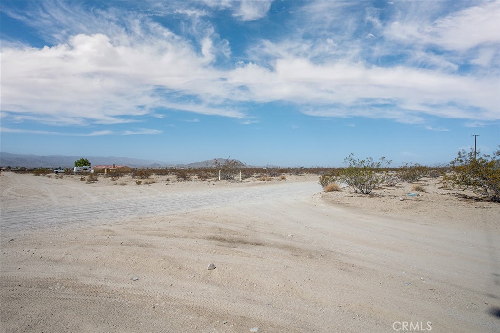 62826 Moonlight Mesa Street Property Photo 12