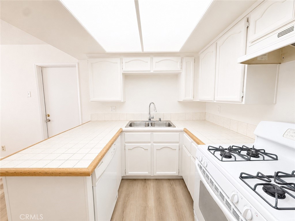 24051 Fir Property Photo 11