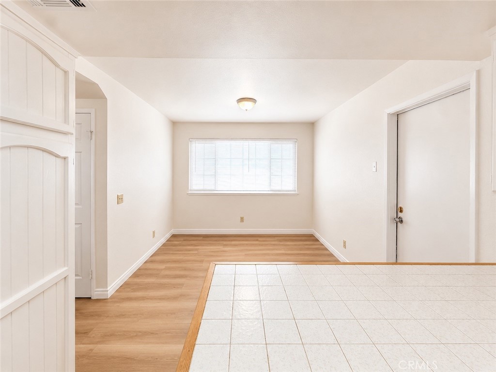 24051 Fir Property Photo 12