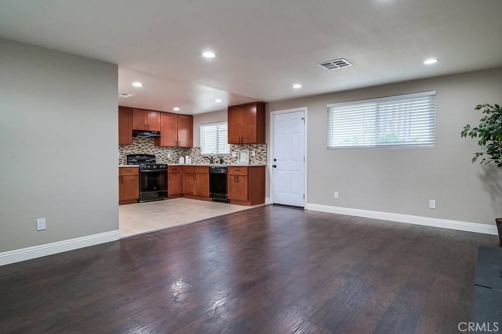 1794 Davidson Property Photo 5