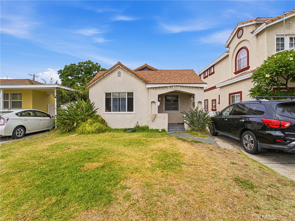 9231 Hunt Avenue Property Photo 2