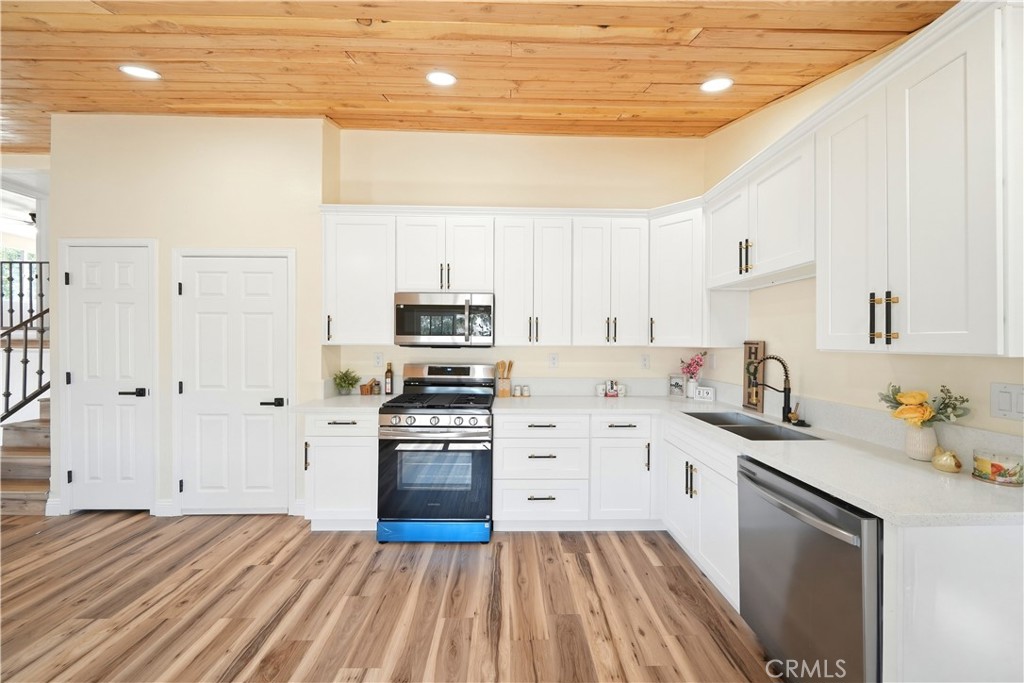 11498 Shahaptain Property Photo 9