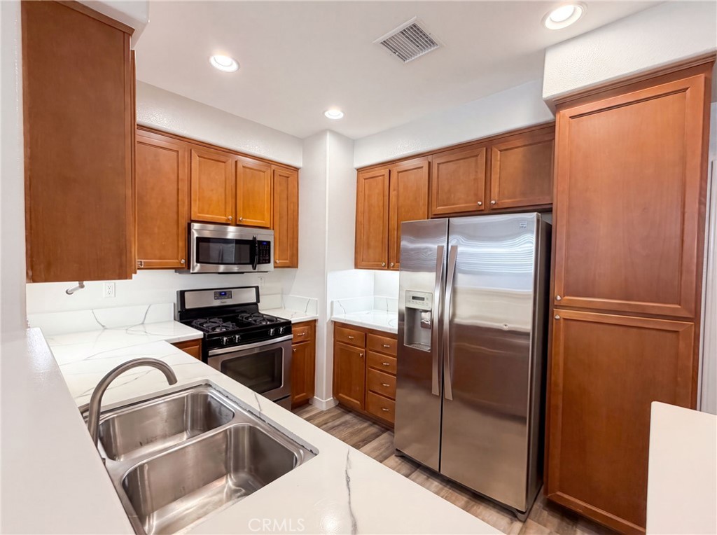 41534 King Palm Property Photo 9