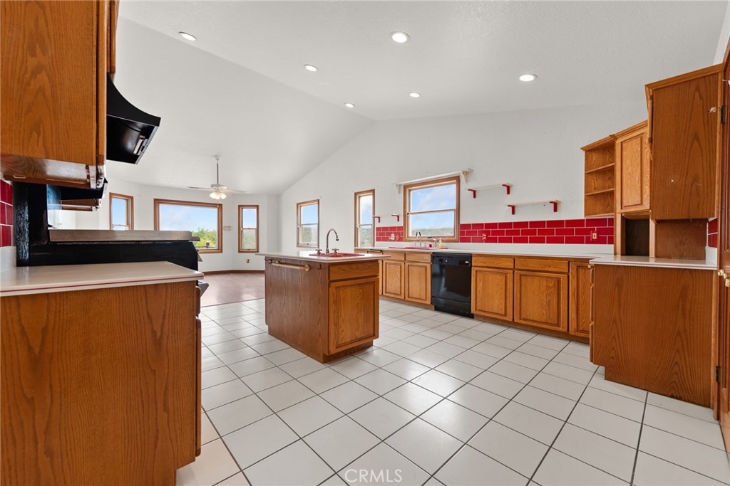 17033 Andromeda Property Photo 11