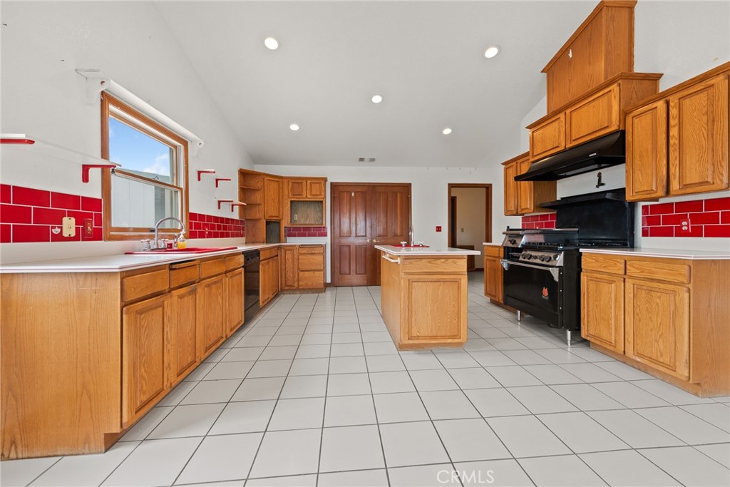 17033 Andromeda Property Photo 14