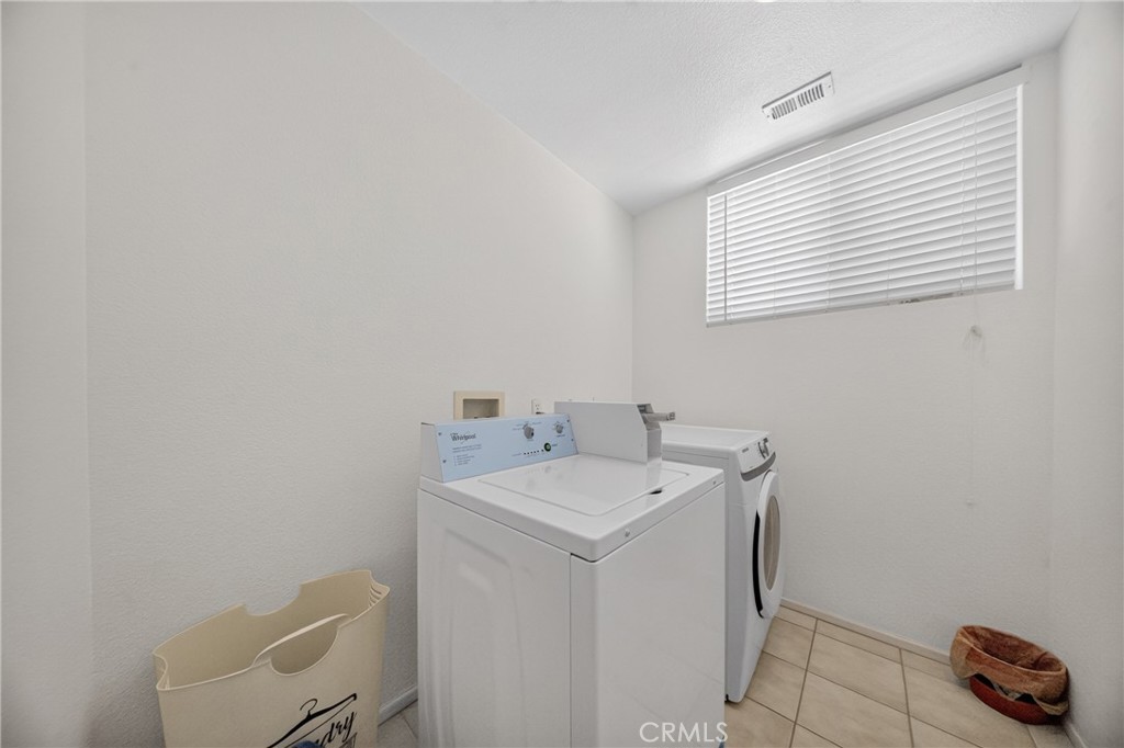 24600 Zuppardo Property Photo 11
