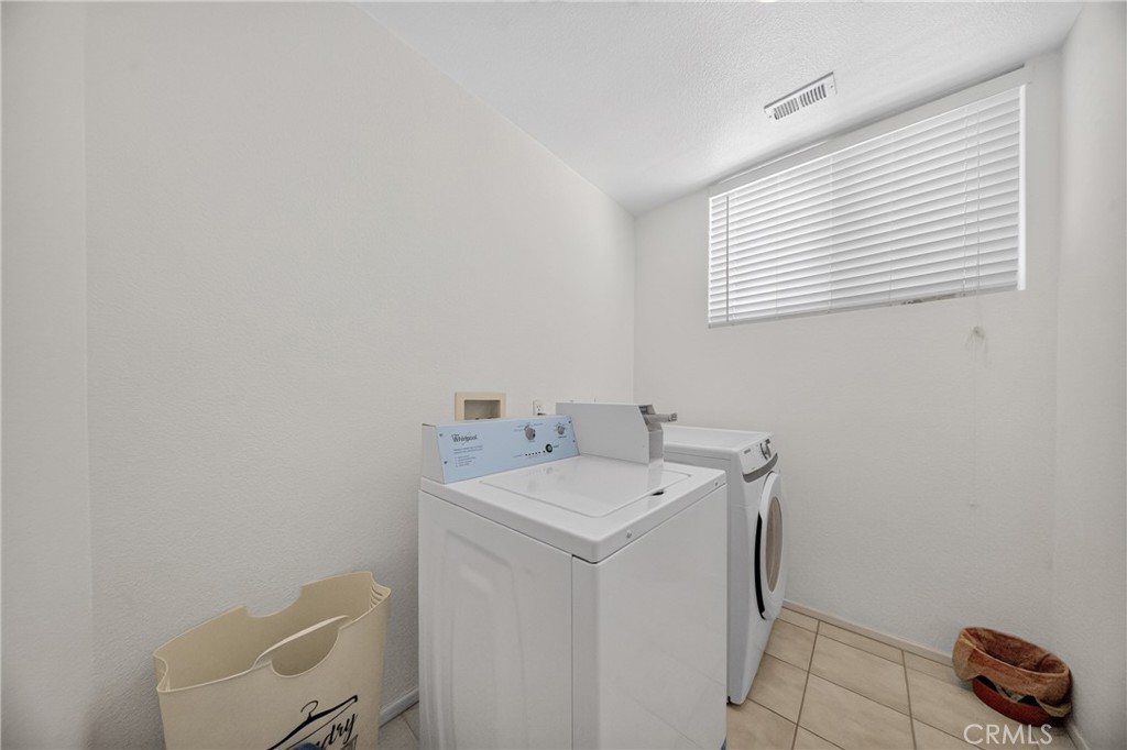24600 Zuppardo Property Photo 11
