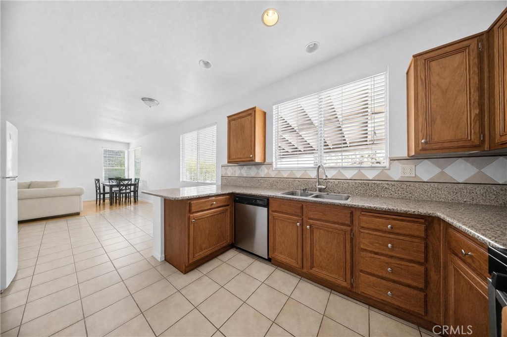 24600 Zuppardo Property Photo 24