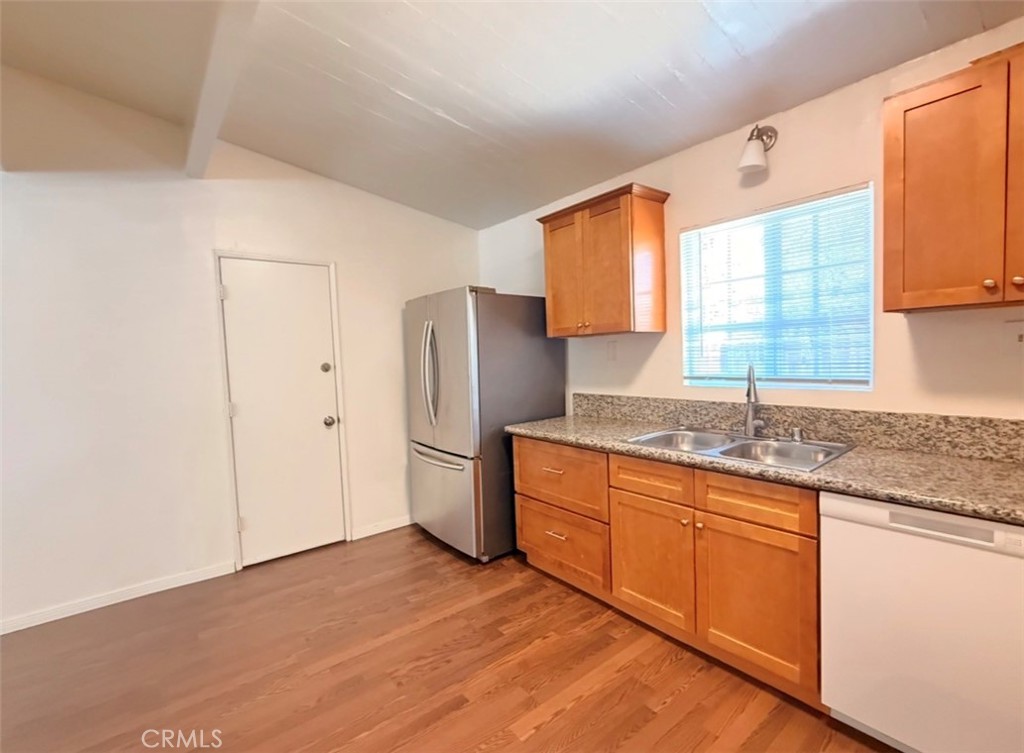 828 N Buena Vista Street A Property Photo 6