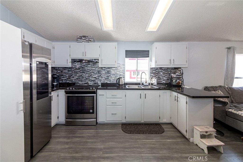 8811 Park 54 Property Photo 8