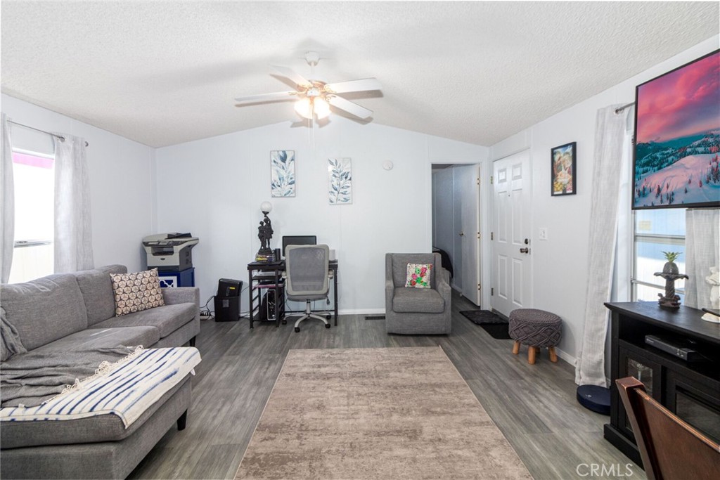 8811 Park 54 Property Photo 10
