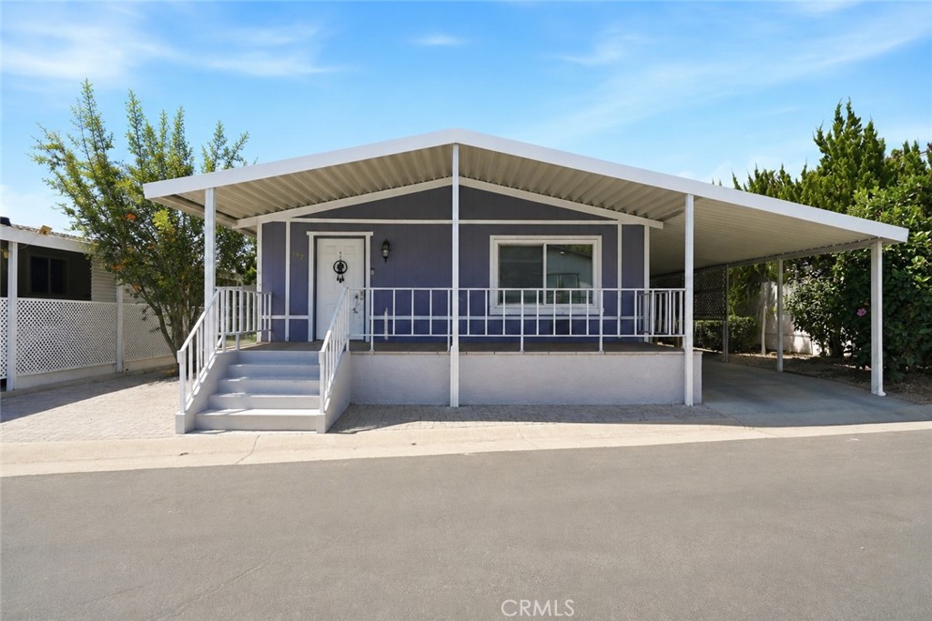 840 E Foothill Boulevard 197 Property Photo 1