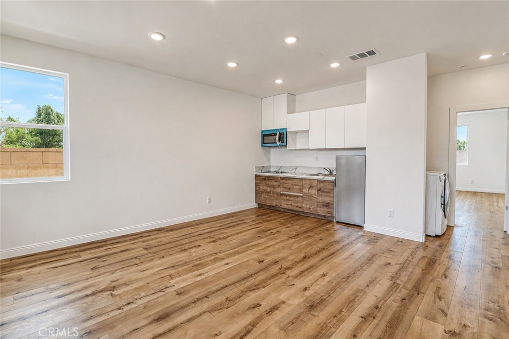 14433 Buvan Court Property Photo 3