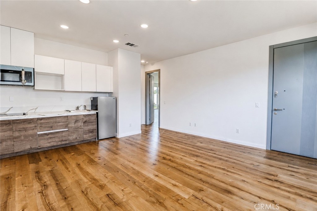 14433 Buvan Court Property Photo 4