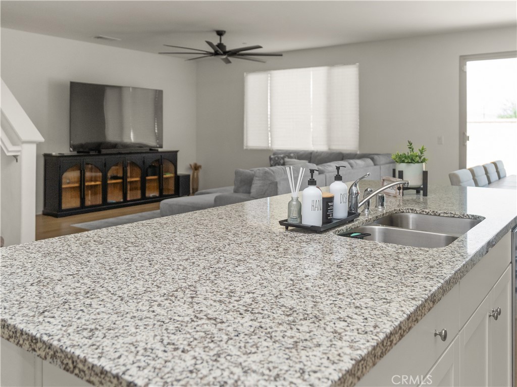 4728 Goldfinch Property Photo 39