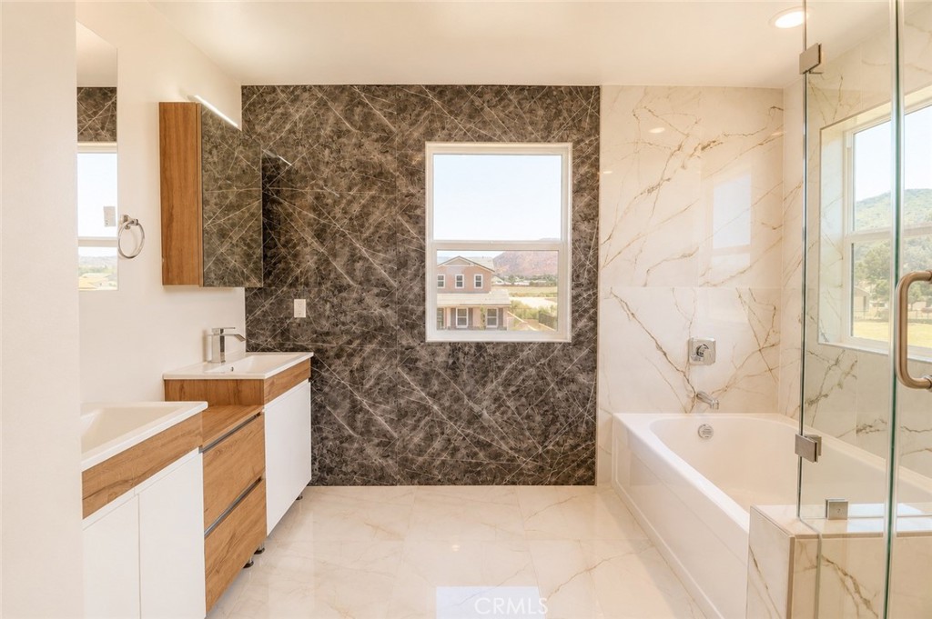 14433 Buvan Court Property Photo 17