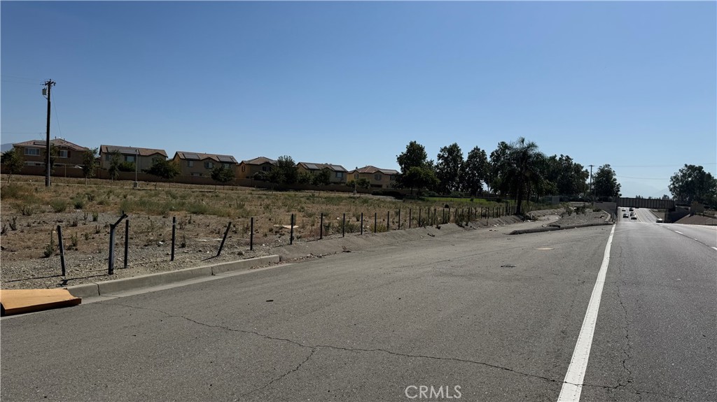 15526 Foothill Property Photo 1