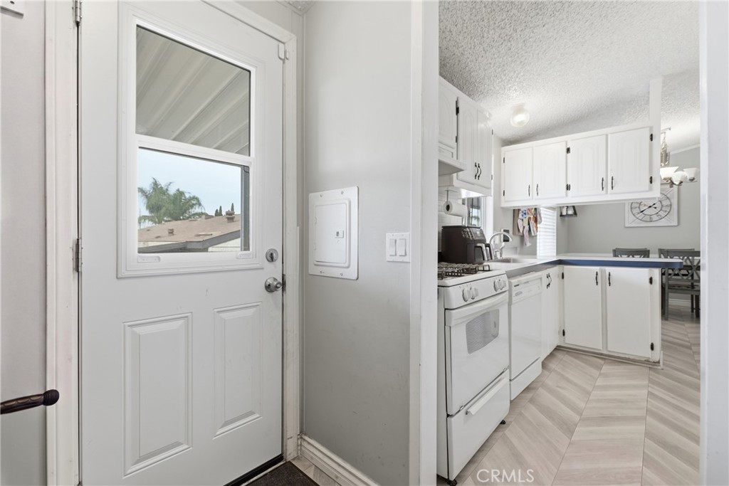 1855 E Riverside 390 Property Photo 9