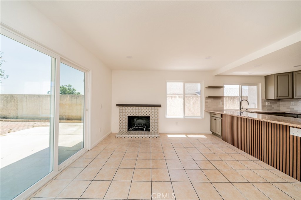 6239 Woodpine Avenue Property Photo 15