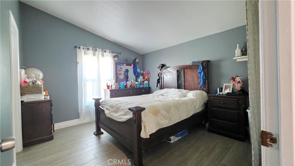 21975 Markham Street Property Photo 26