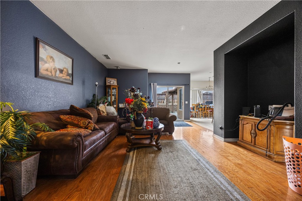 13166 Four Hills Way Property Photo 12