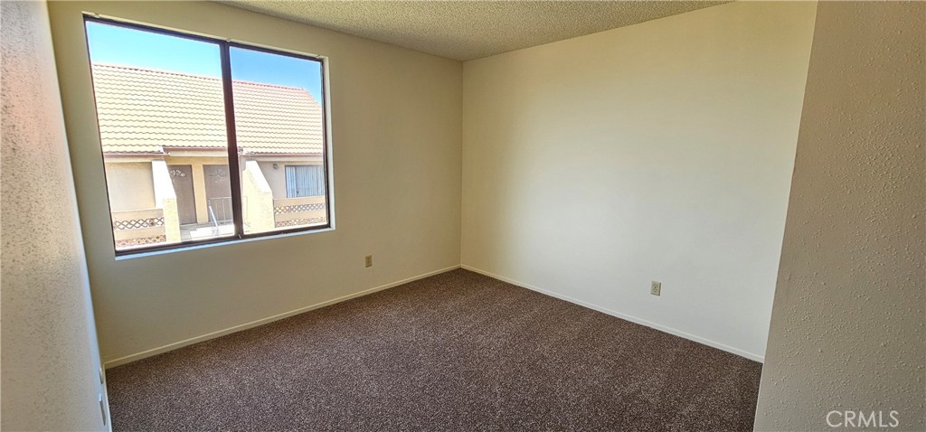 2265 Bradford Property Photo 6