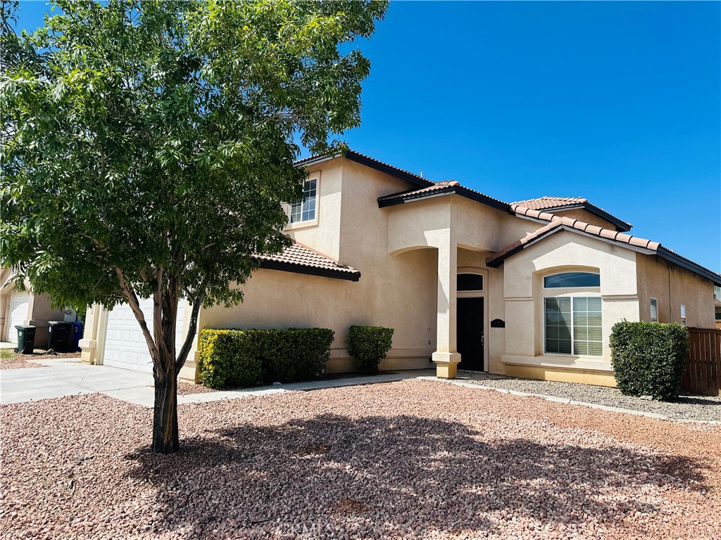 14760 Sandstone Property Photo 2