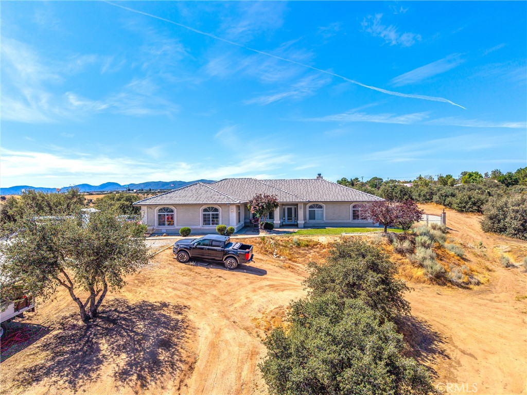 10505 Canyon Property Photo 3