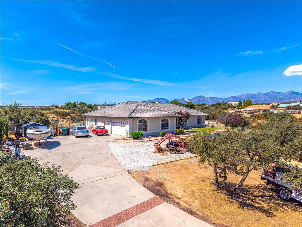 10505 Canyon Property Photo 5