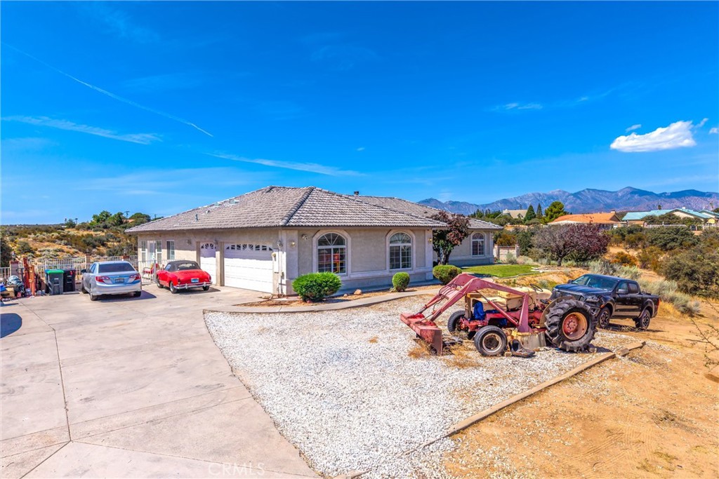 10505 Canyon Property Photo 7